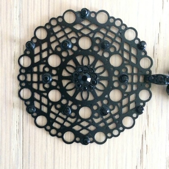 Cute black necklace - Picture 4 of 5